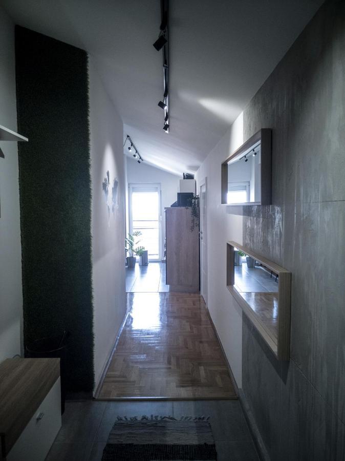 Raw Industrial City Apartment ซูโบติกา ภายนอก รูปภาพ