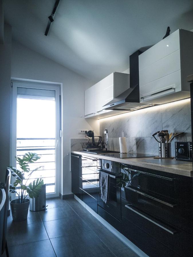 Raw Industrial City Apartment ซูโบติกา ภายนอก รูปภาพ